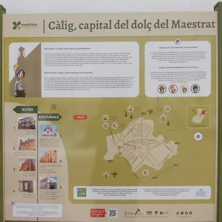 Casa De Pueblo Entero, Centro Historico De Calig