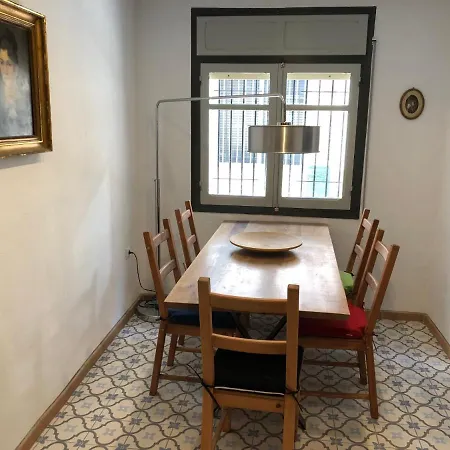 Casa De Pueblo Entero, Centro Historico De Holiday home *