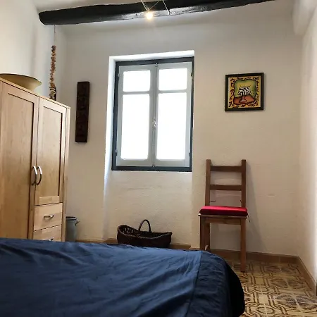 Сasa de vacaciones Casa De Pueblo Entero, Centro Histórico De Cálig