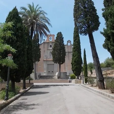 Сasa de vacaciones Casa De Pueblo Entero, Centro Histórico De Cálig